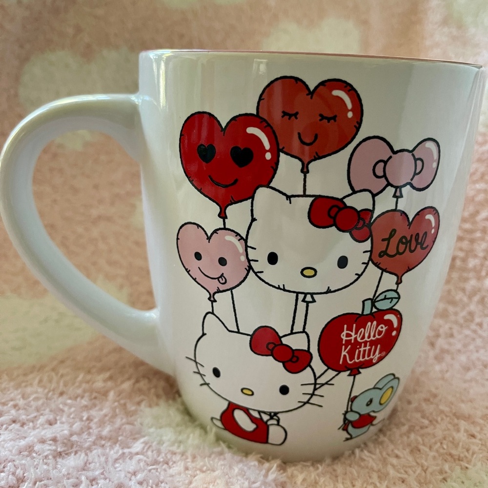 HELLO KITTY Heart Love Balloons Sanrio 🩷❤️ XL Ceramic Coffee Mug NEW